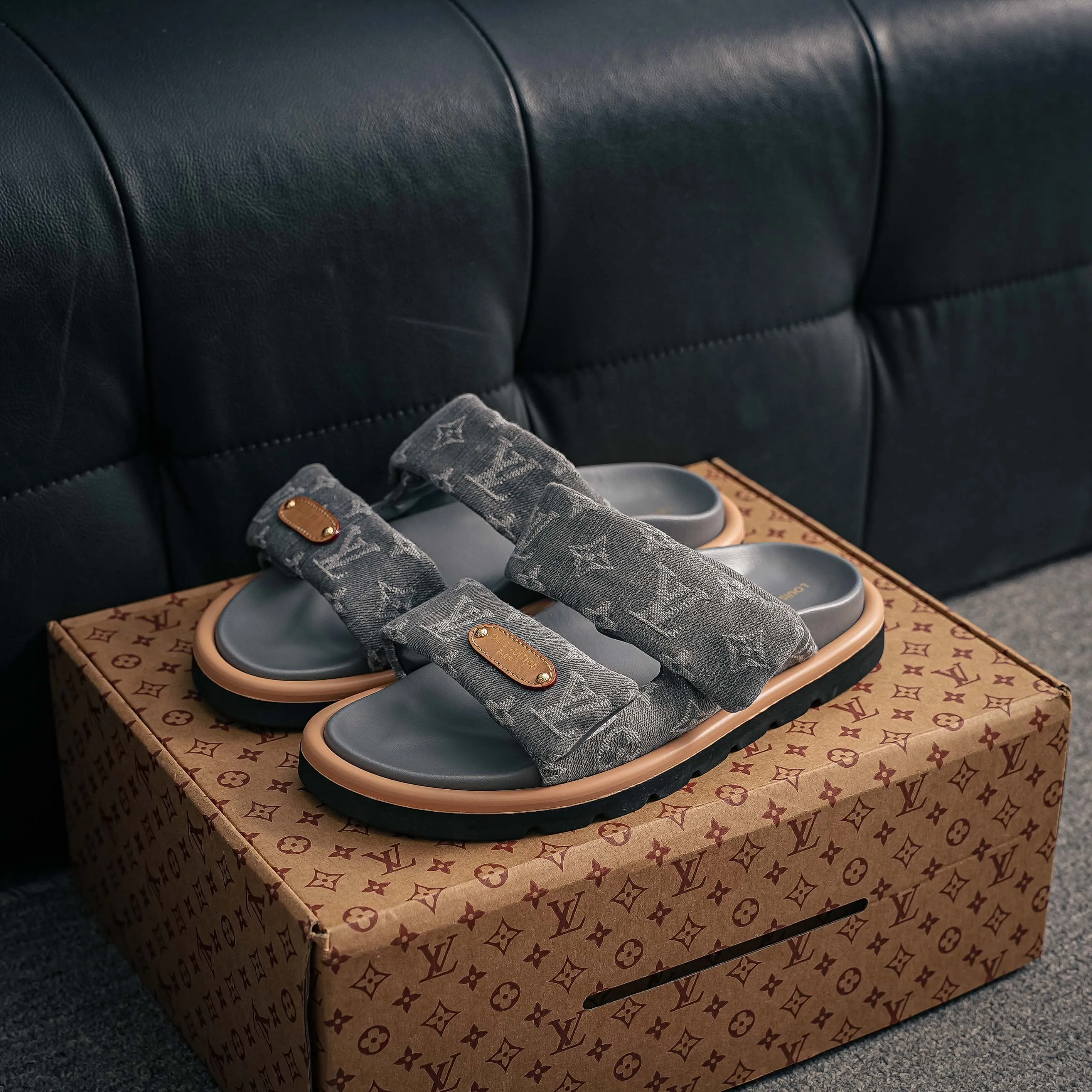 # LOUIS VUITTON ｜ 2026ss /Takashi Murakami x LOUIS VUITTON Sandals 。